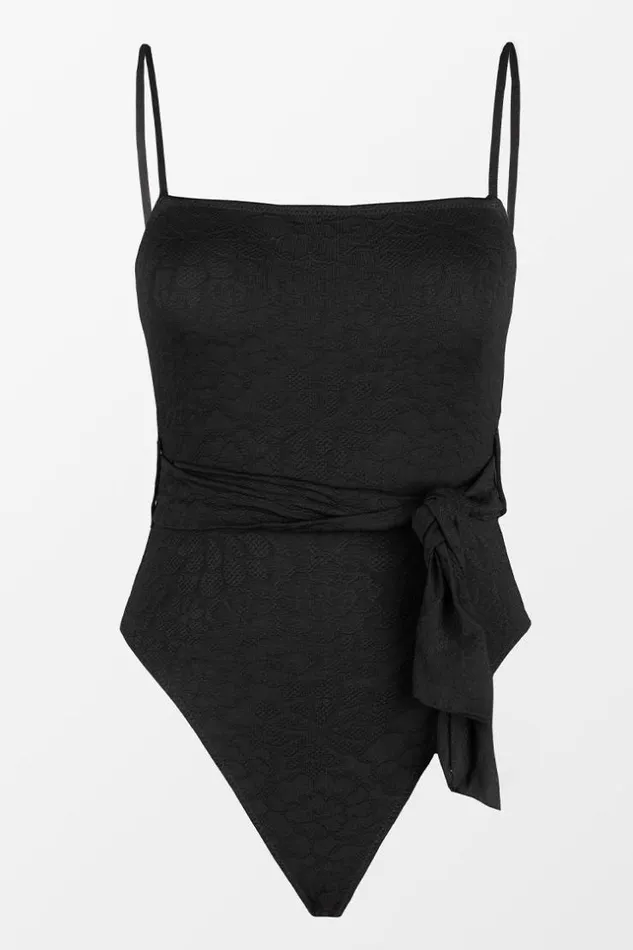 Women Tummy Control Swimsuits Cupshe Lauren Belted Bandeau One Piece Swimsuit Black